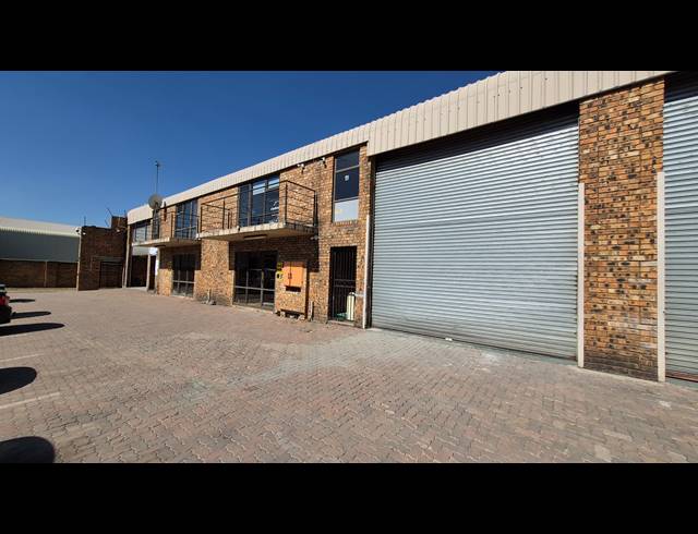 1,800M² FACTORY FOR SALE IN ANDERBOLT